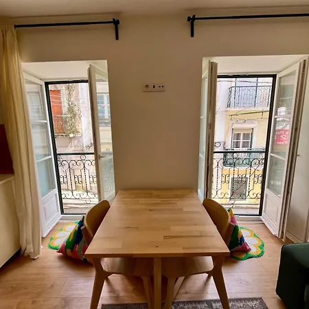 Вилла Cozy Apartment In Famous Bica